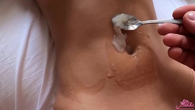 ژور Blowjob او جذباتي جنس تړل - د سپرم خوړل